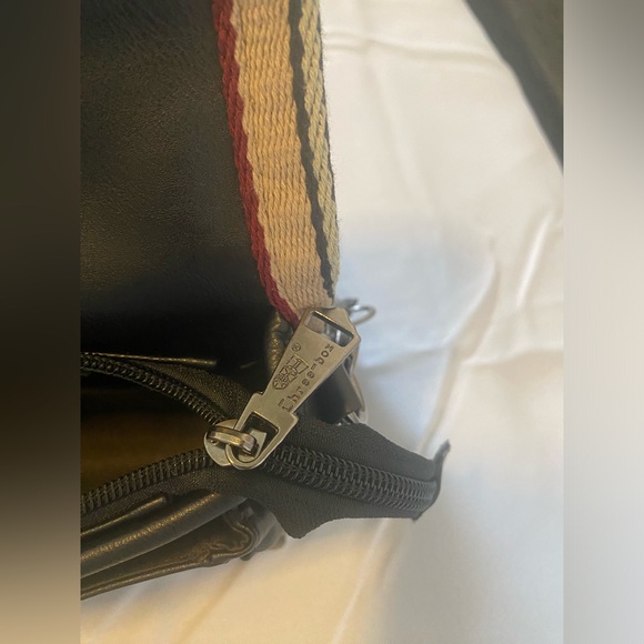 MAN BAG- THREE BOX BRAND shoulder bag. BLACK. 8x6x4 - Picture 6 of 8